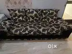 5 Seater Sofa ( 11000)