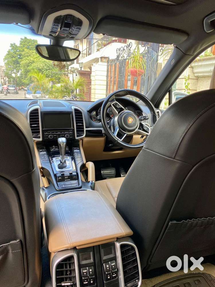 Porsche Cayenne 2015 Diesel Well Maintained