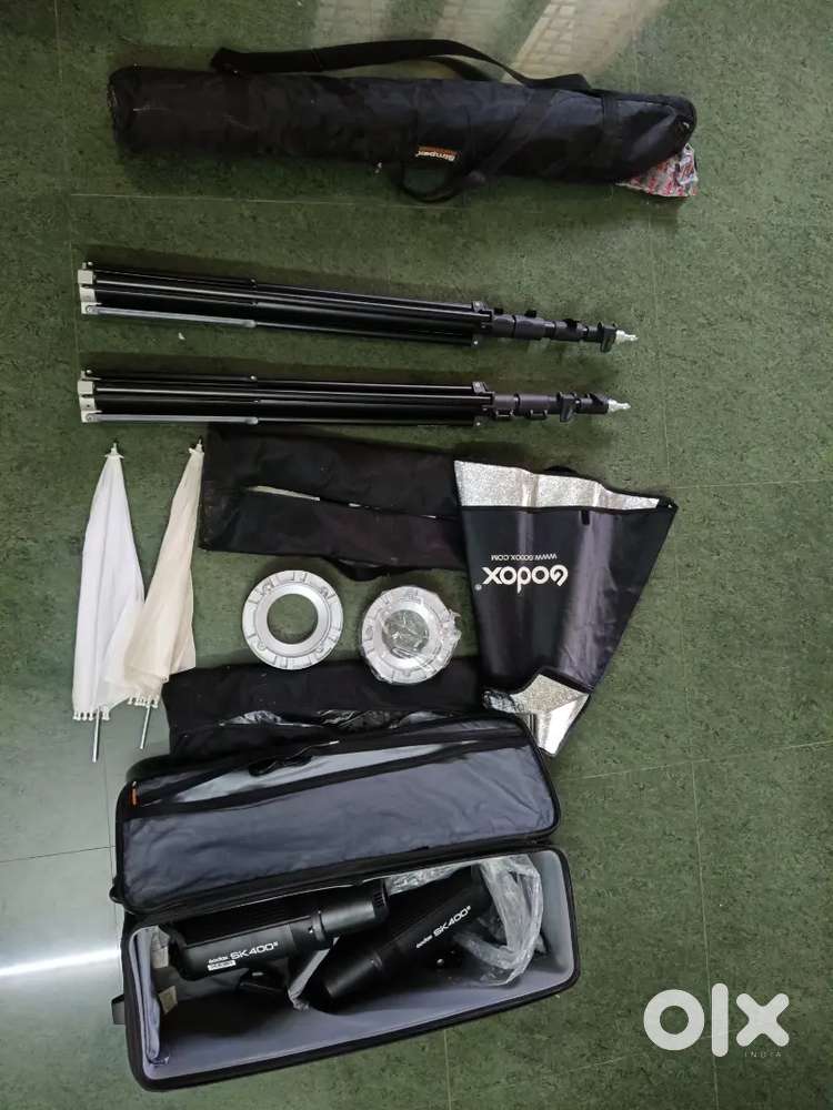 Godox SK400 ii Photography light & Simpex heavy duty light stand