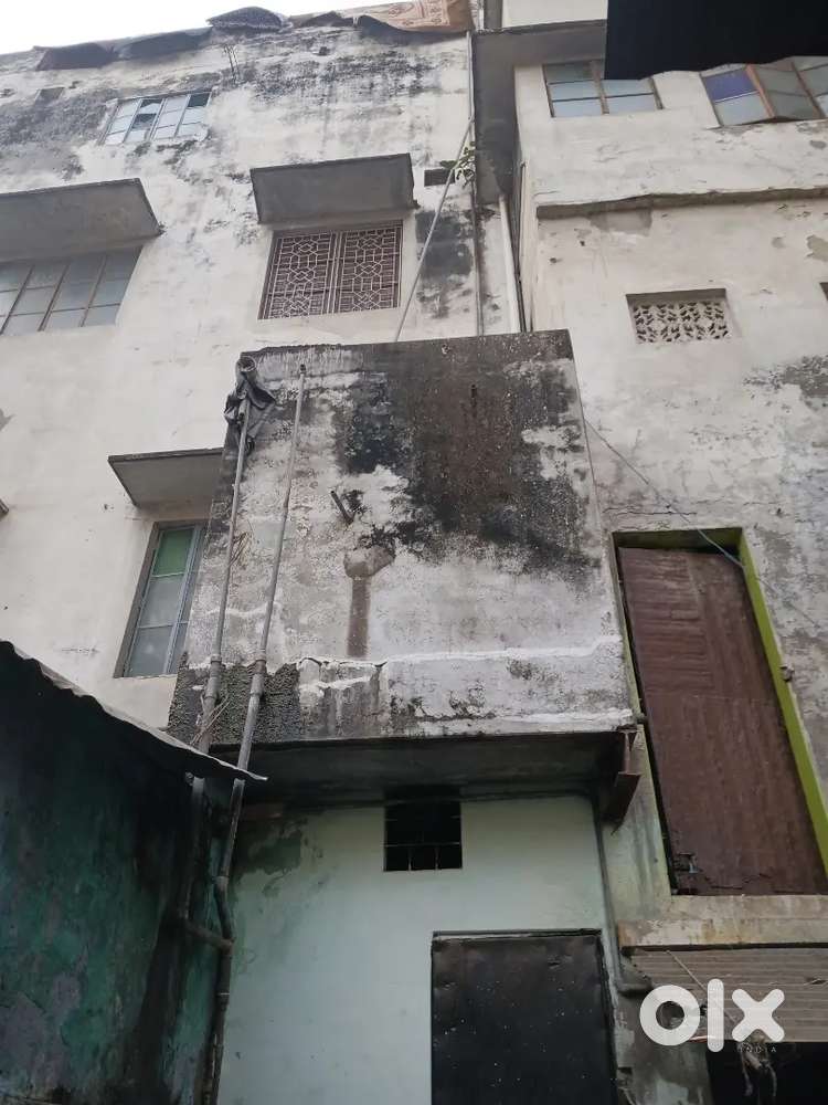 2 BHK FLAT AVAILABLE FOR RENT IN LANKA,VARANASI