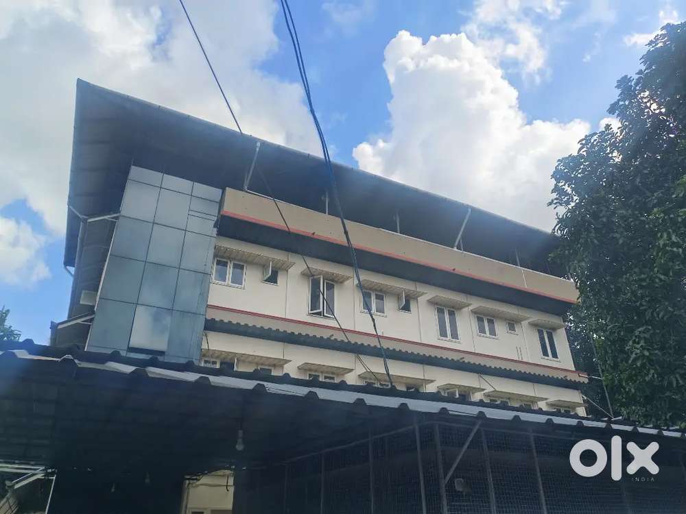 Palarevattam vennela hostel for rent
