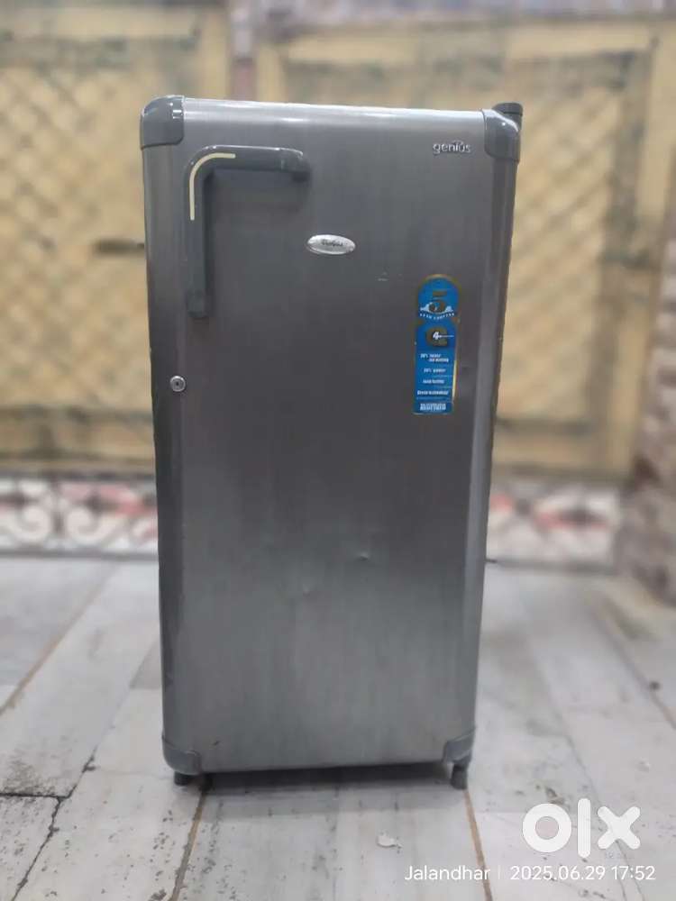 Whirlpool refrigerator.180 ltr