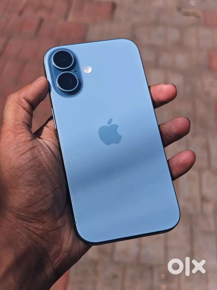 iPhone 16(128GB)100% BatteryHealth Warranty till 2026 Mint Condition