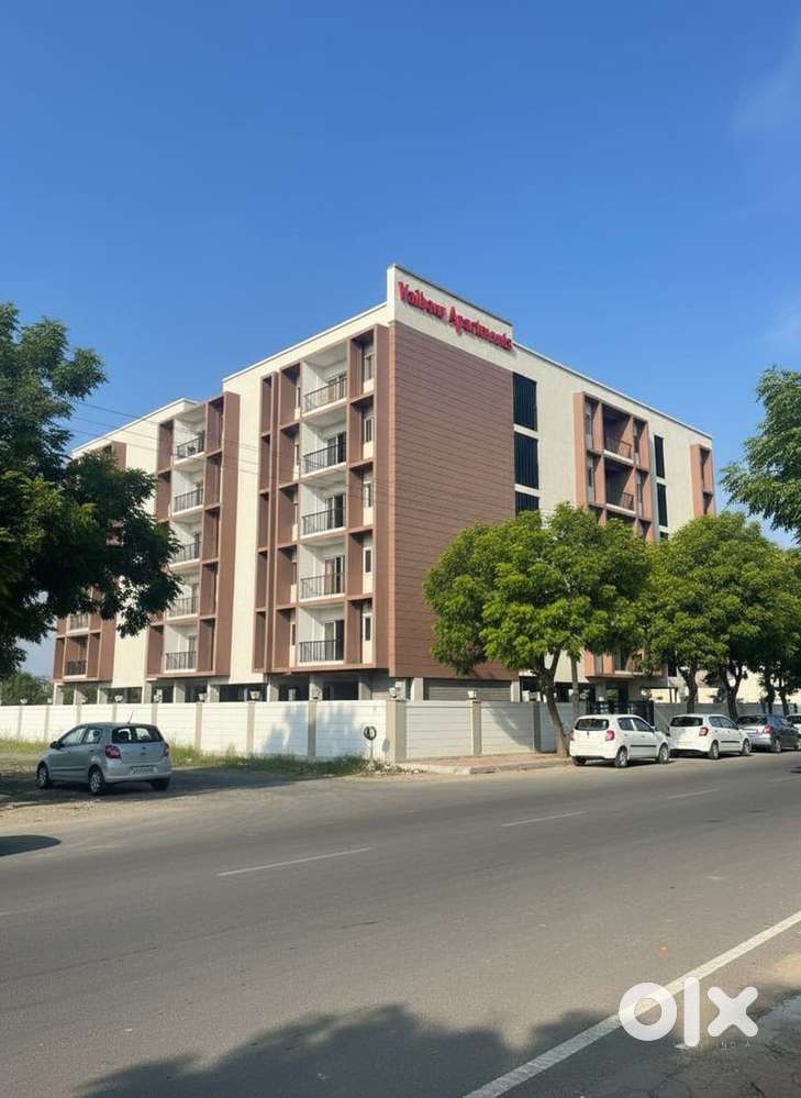 Ready to move, villa type Flats available for sale, Saravanampatti