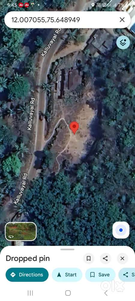 Land for sale by the road side