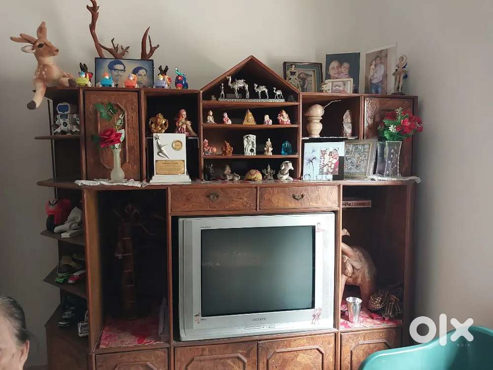 Showcase in a cheap price