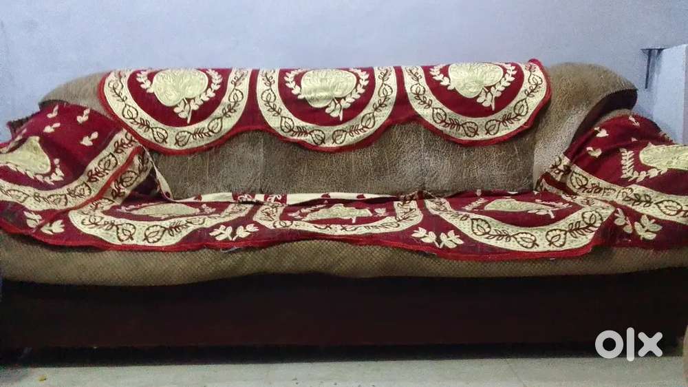 5 seater Sofa for Sale