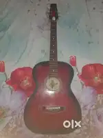 Selling Hobner guitar in good condition