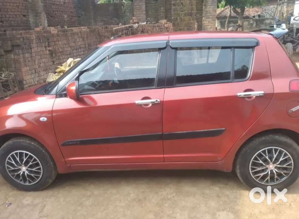 Maruti Suzuki Swift 2011 Petrol
