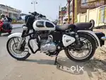 Royal Enfield classic 350 mint condition me finence available hai