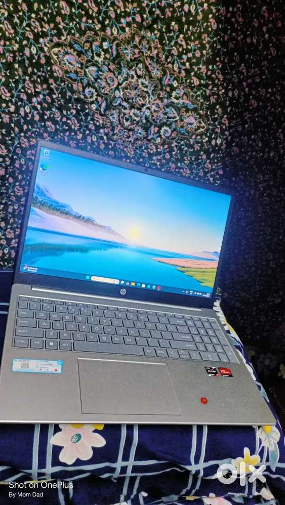 HP Laptop AmD Ryzen 5