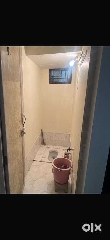 1 room and attached bathroom