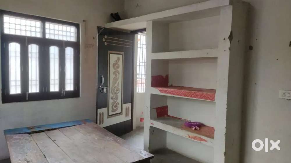 1 BHK flat with balcony at Chandmari Chowk
