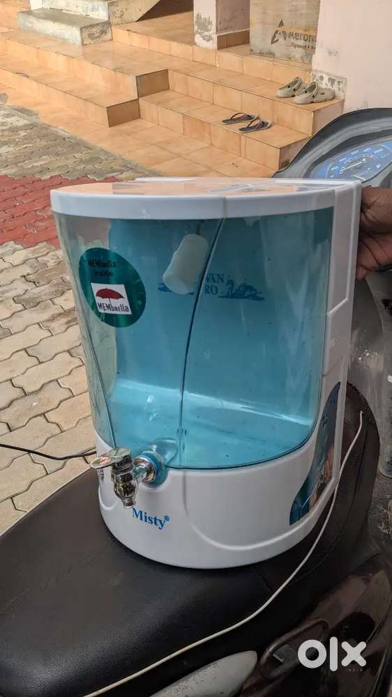 Water purifier tank