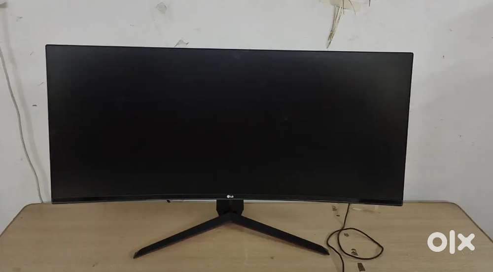 LG Ultragear 34” QHD Curved Monitor