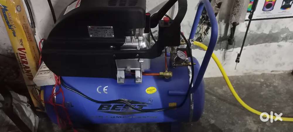 1महीना use हुआ है सब 15मीटर पाइप नेजल है 80 लीटर 180पाउंड हवा आता है