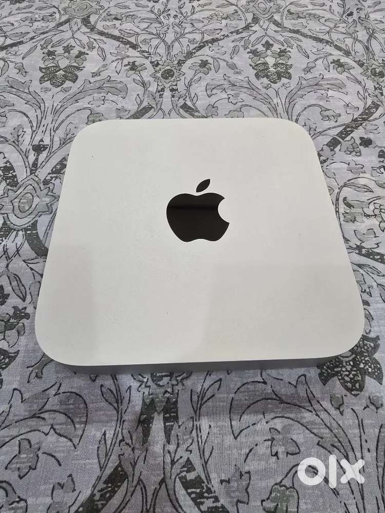 Mac mini m2 1 year old unused new condition