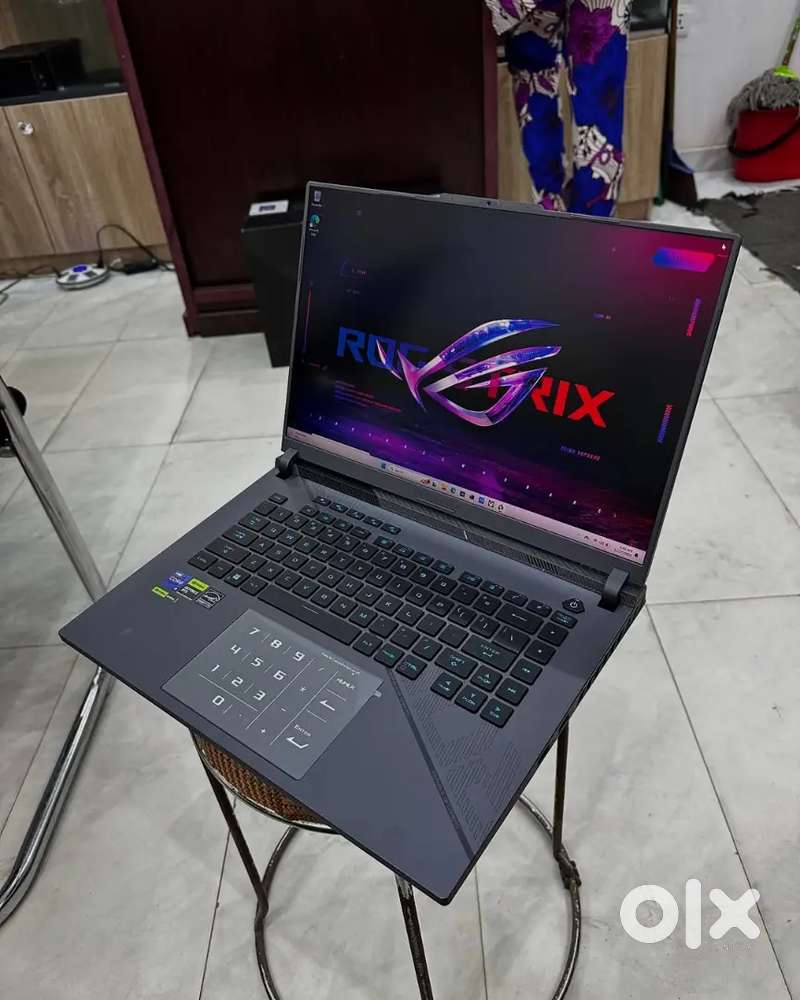 Asus ROG Strix G16 (2024) with NVIDIA GeForce RTX 4070