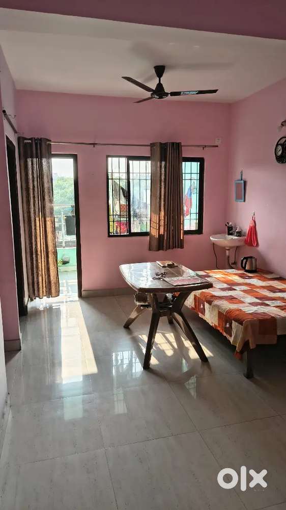 3BHK society flat in khelgaon chowk