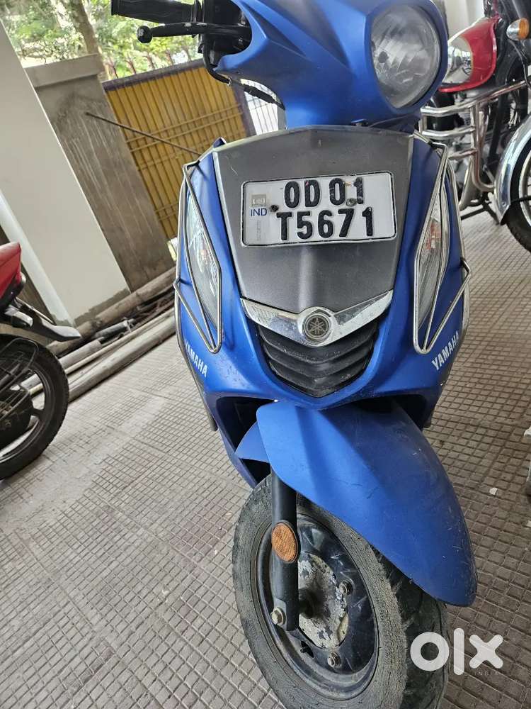 Old yamaha fascino scooty