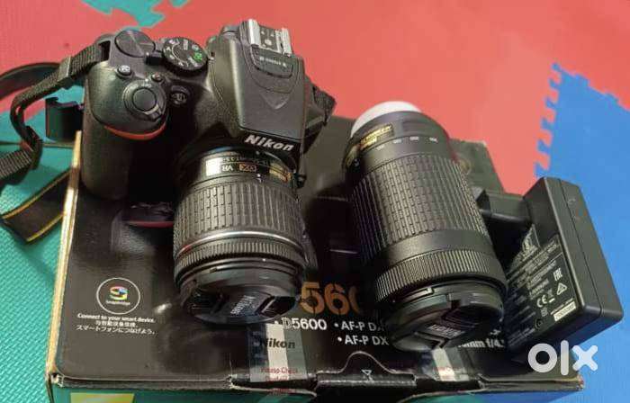 Nikon dslr D5600 with 2 lenses