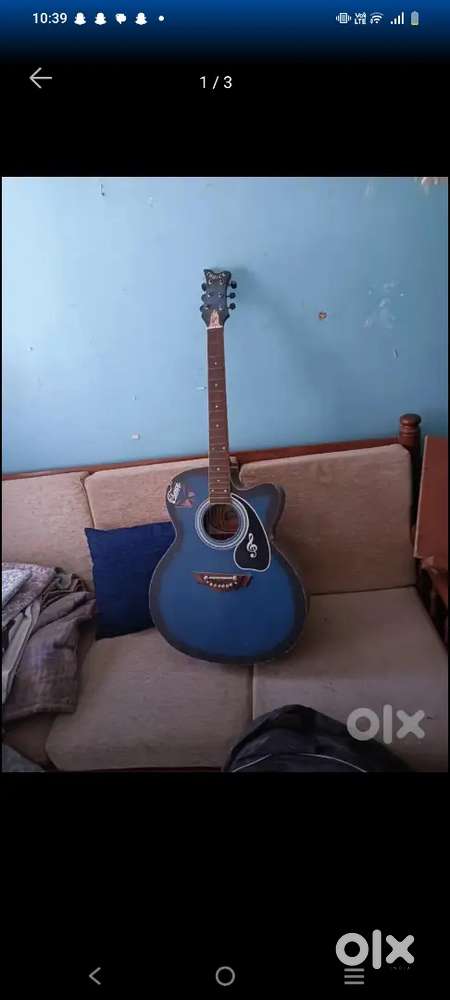 Guitar with bag urgent sell