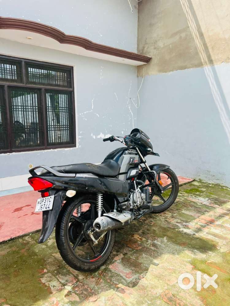 Hero super splendor black colour new model with digital meter