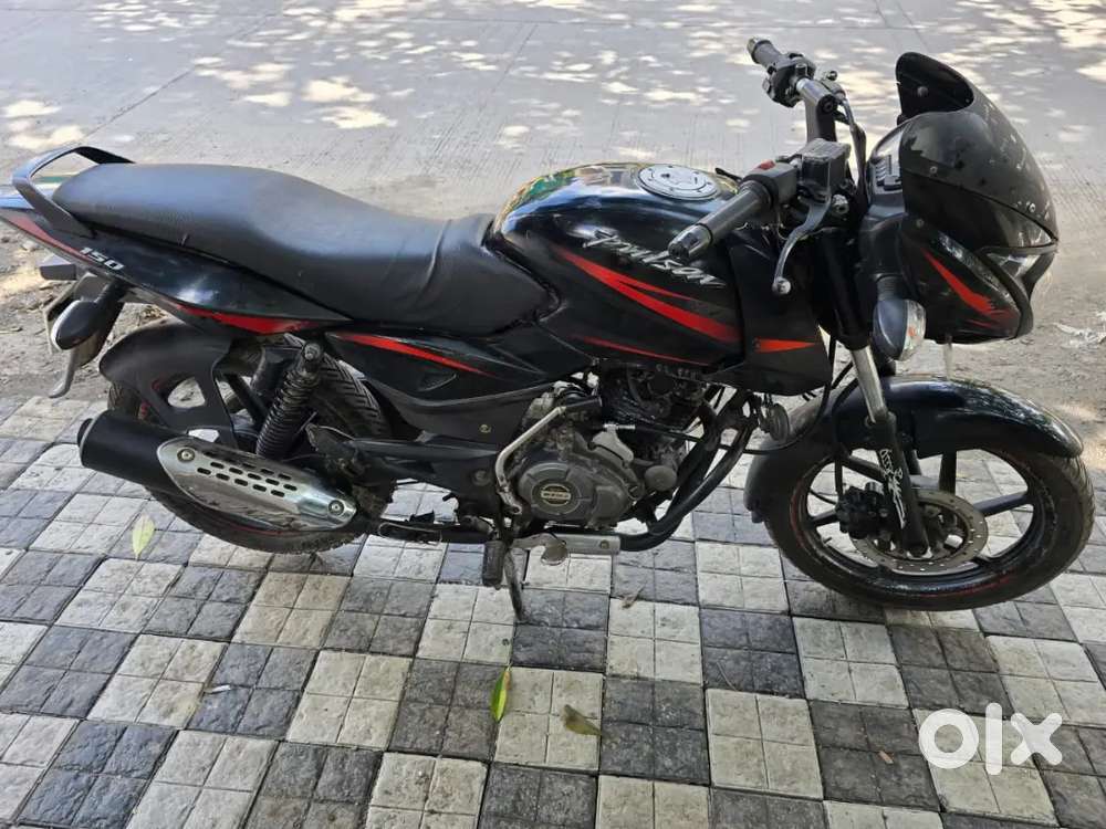 Bajaj pulsar 2019 model 1st owner top condition