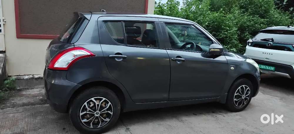 Maruti Suzuki Swift 2015 Petrol 75000 Km Driven , Good condition