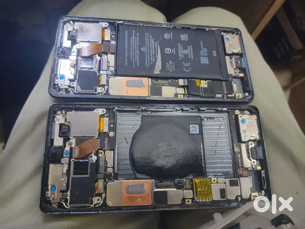 2 mobile  pixel7pro ful condition but display not