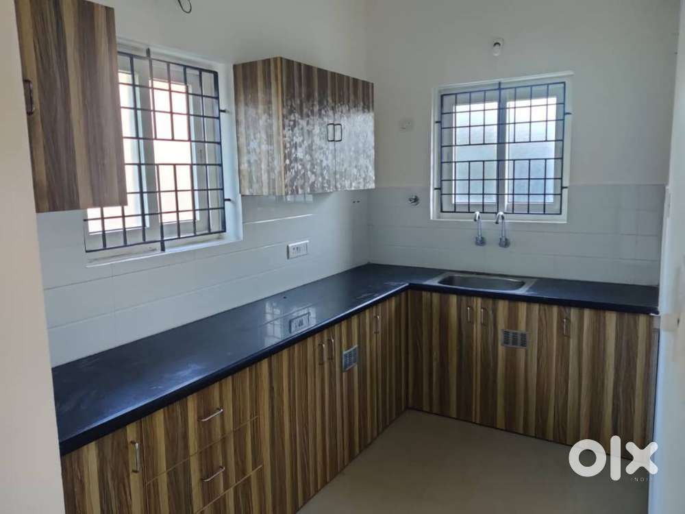 FLAT FOR SALE IN VIRUGAMBAKKAM