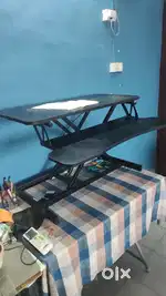 Sit stand Desk New