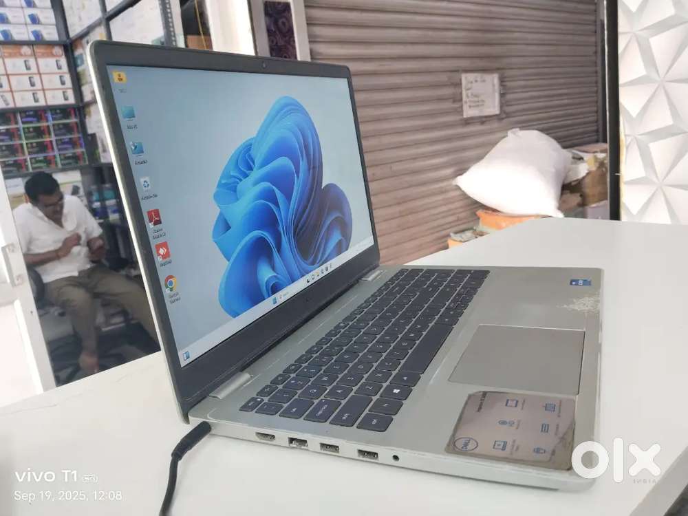 Dell Inspiron 3501 11th gen processor