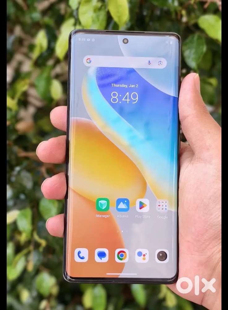 Vivo x80  8 gb ram 128 storage