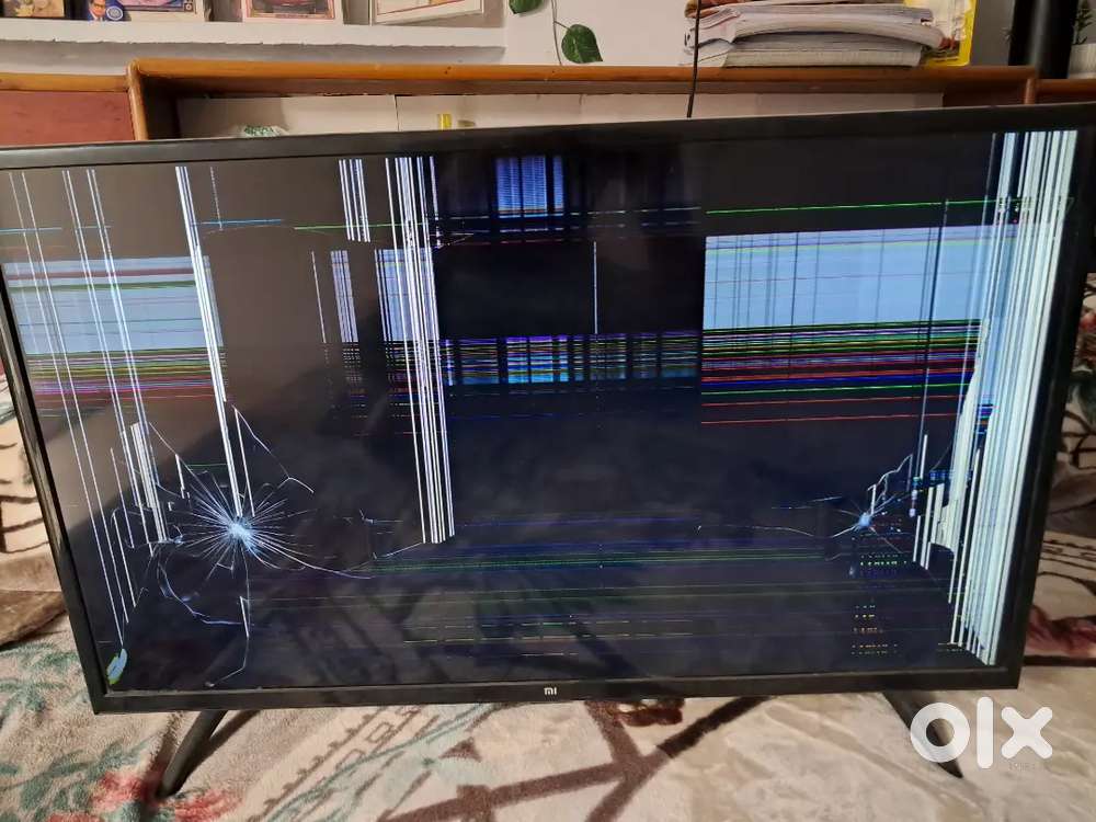 MI TV 32 4A Pro - Screen Damaged - Selling for Spare Parts