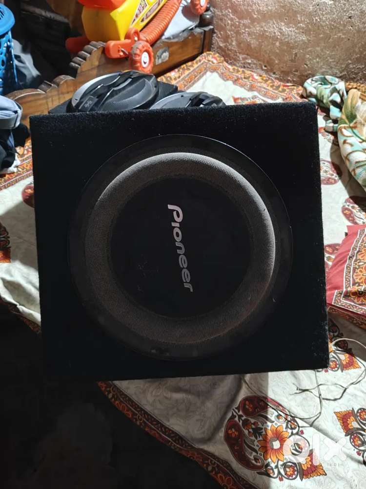 Bass tube pionner company Sony speaker