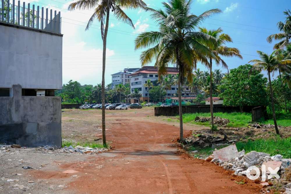 Kalamassery muttam highway 1.85acre land cent 15lakh