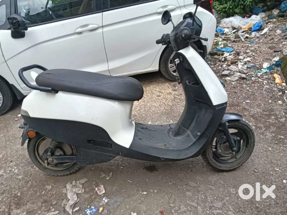 Ola electric s1x (2024 )model _ white excellent condition single owner