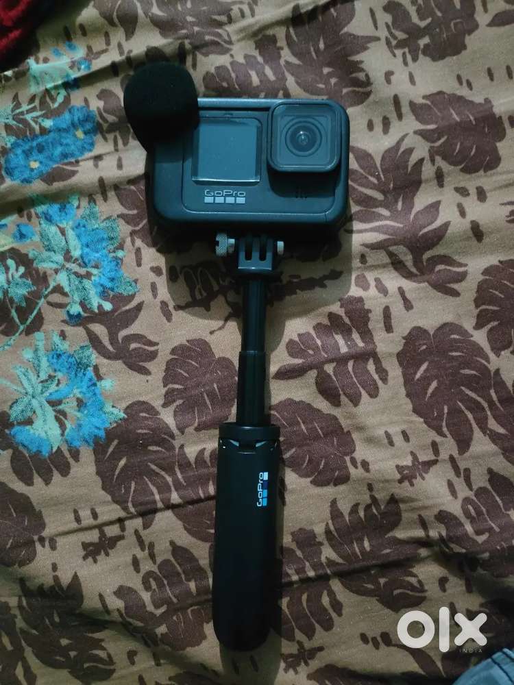 Gopro 9 black 256 gb with mediamod ,Rode go 2 ,extra battery