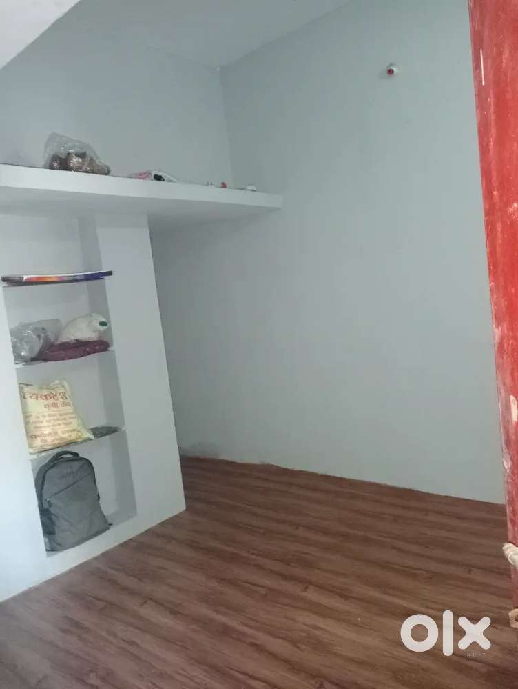 2 Rooms with seprate bath 5000rs