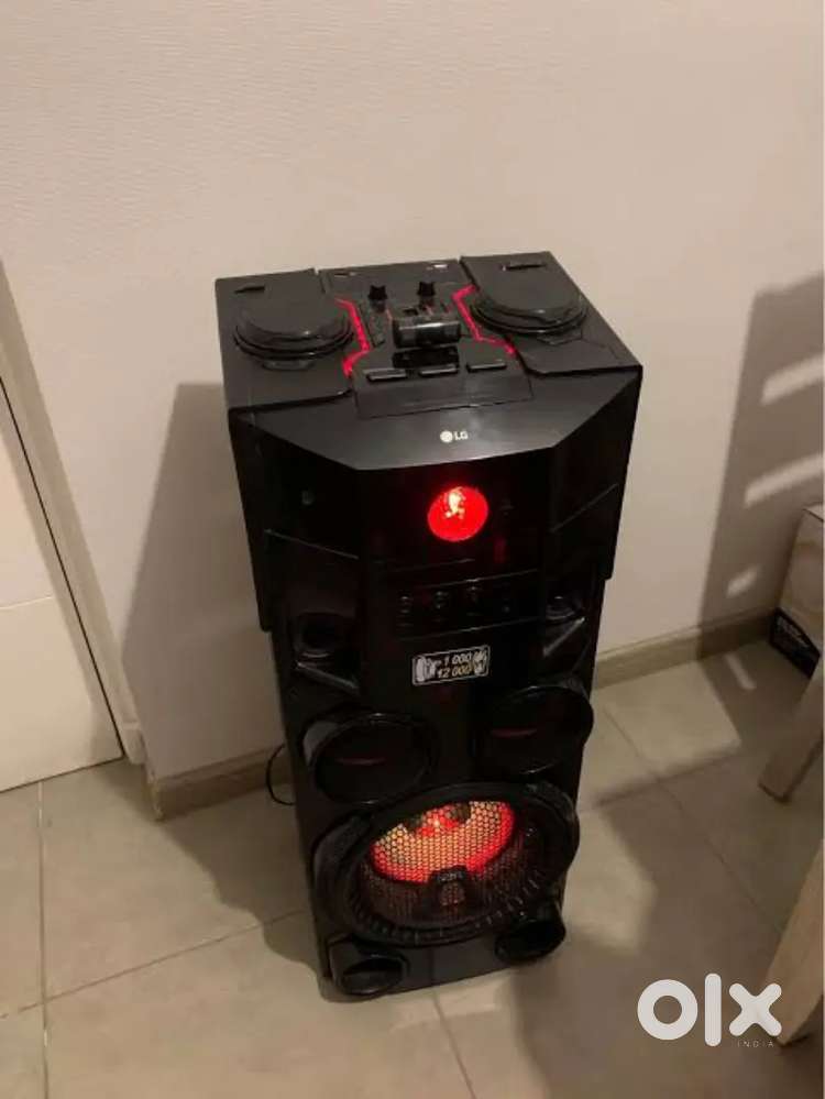 Lg party speaker