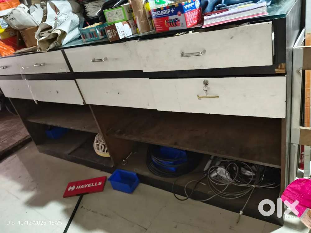 Mobile shopee Glass Display Counter