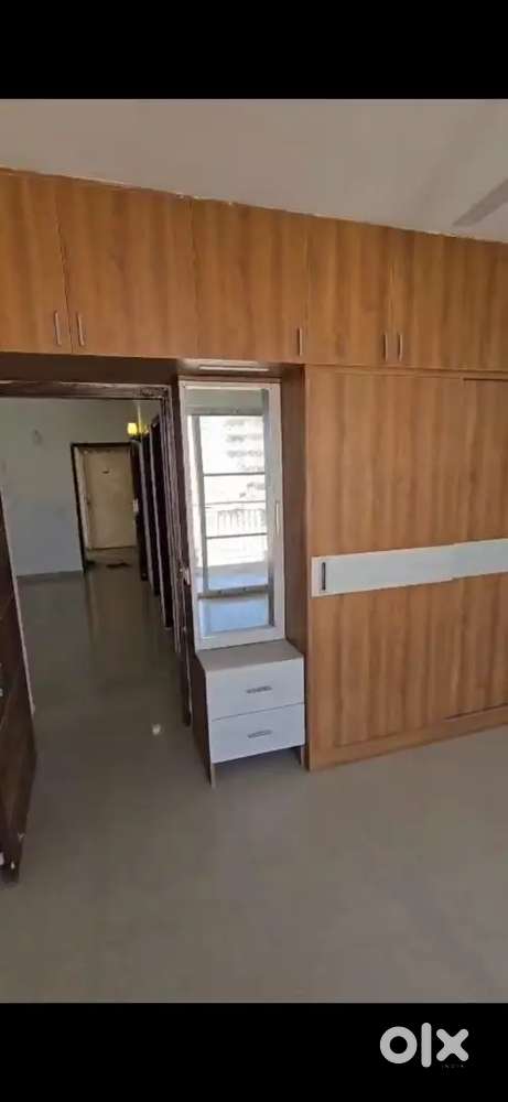 A well furnished flat in green court society