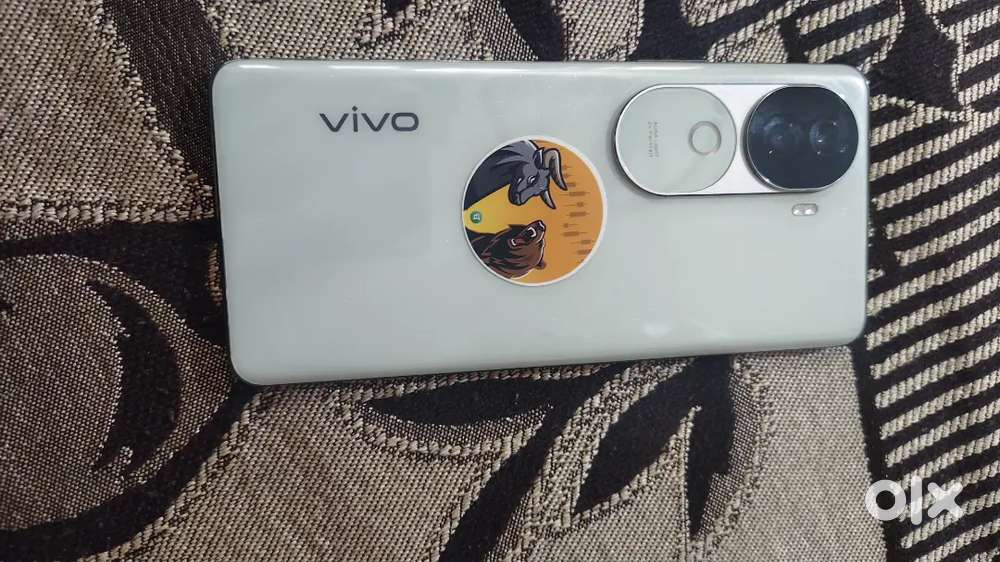Vivo v40e urgent sell
