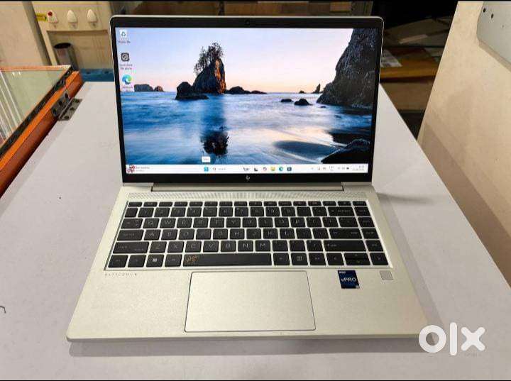 HP Elitebook 640 G9 i5, 12th Gen  16 GB  512 SSD