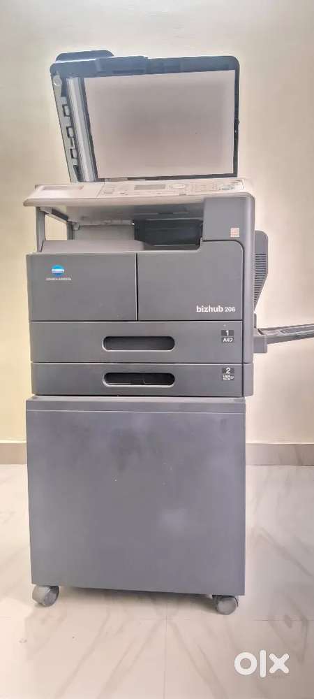 One year old Xerox machine recently service
