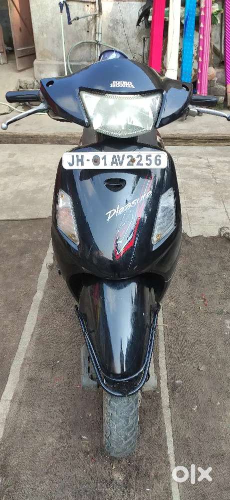 Hero honda pleasure