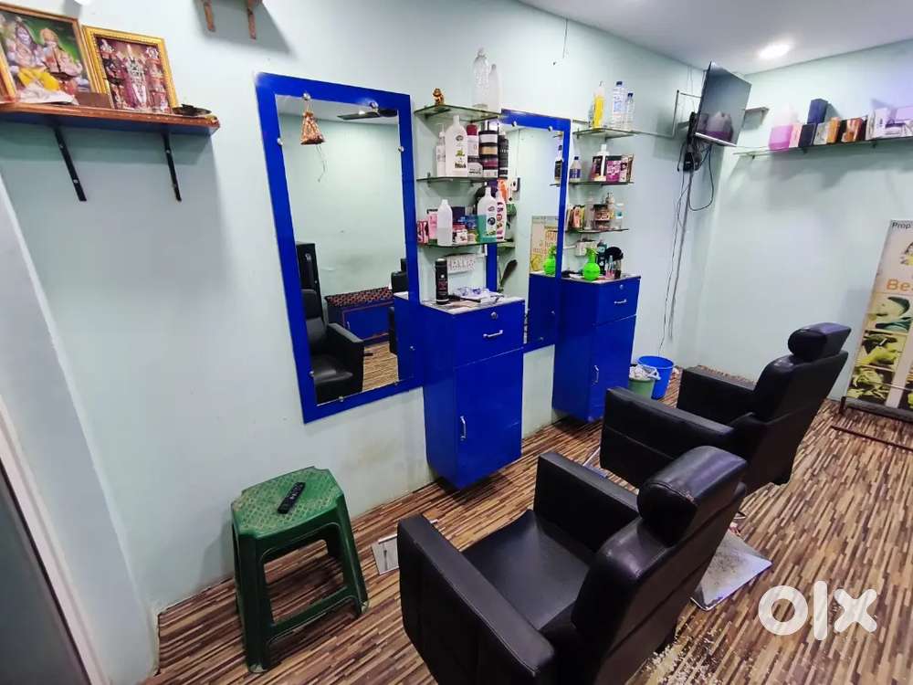 Saloon or cutting shop
