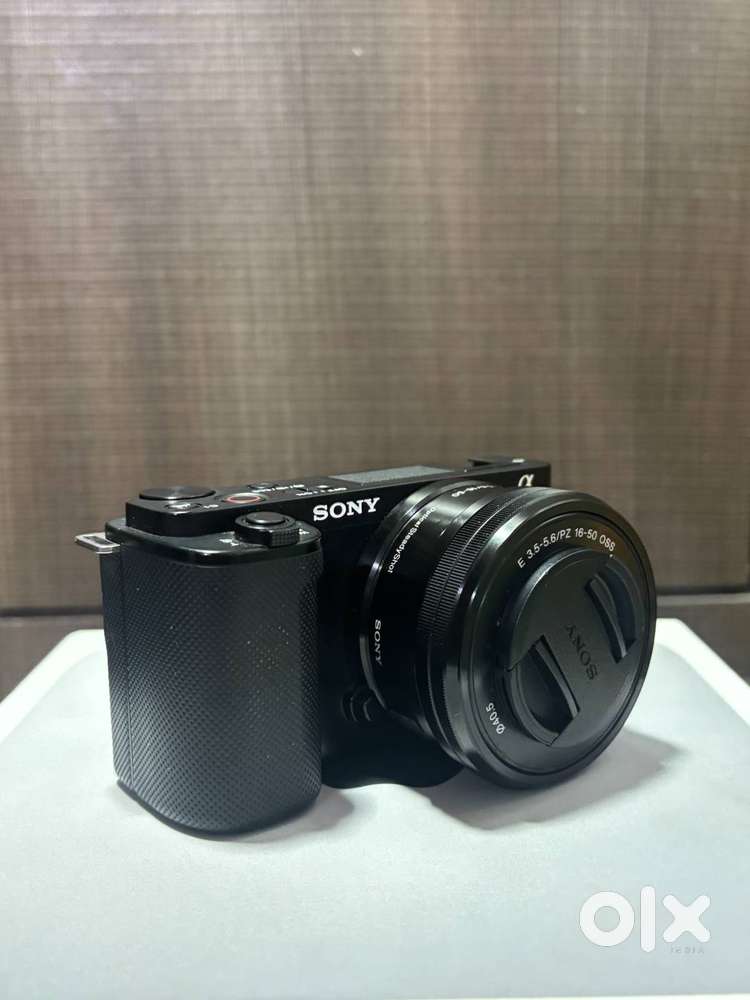 Sony ZV-E10 with 16-50 OSS Lens (Warranty Available)