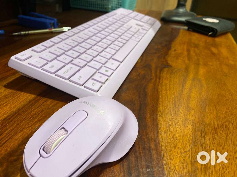 Wireless keyboard with mouse